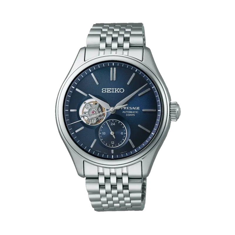 Seiko Presage Classic SPB527J1 herreklokke på 40 mm med blå skive, automatisk verk og stållenke med foldelås. Seiko Presage Classic SPB527J1 herreklokke på 40 mm med blå skive, automatisk verk og stållenke med foldelås.