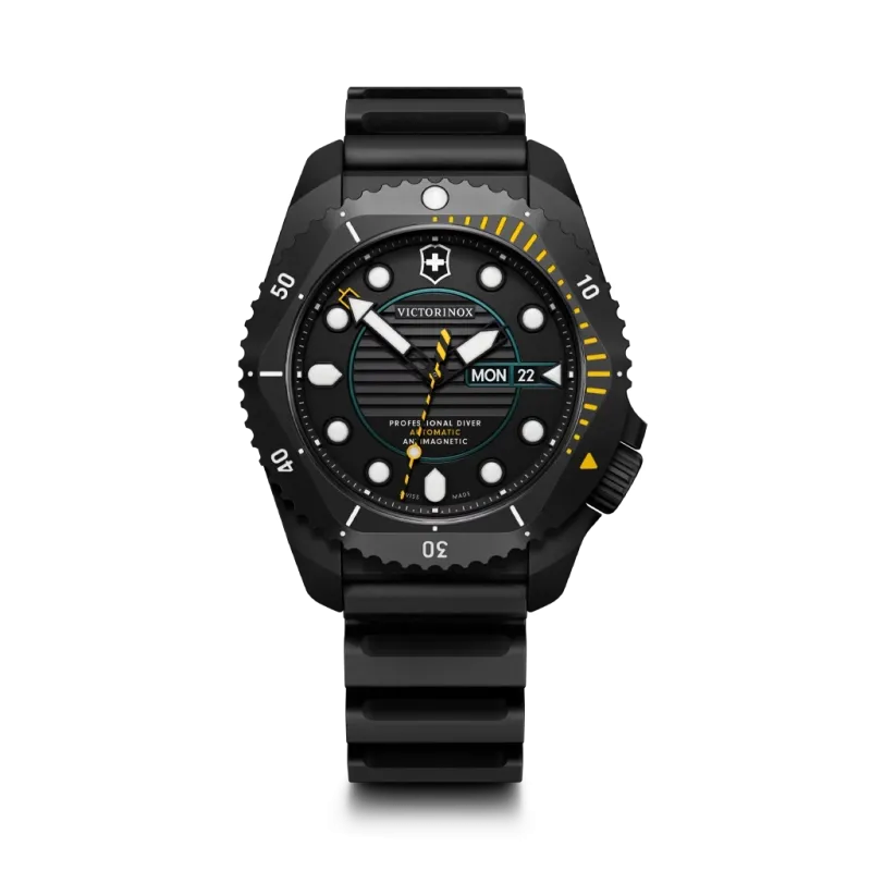 Victorinox Dive Pro Automatic dykkerklokke til herre på 43 mm med automatisk verk, sort tallskive, kasse og gummirem. 300 meter vanntett. Victorinox Dive Pro Automatic dykkerklokke til herre på 43 mm med automatisk verk, sort tallskive, kasse og gummirem. 300 meter vanntett.