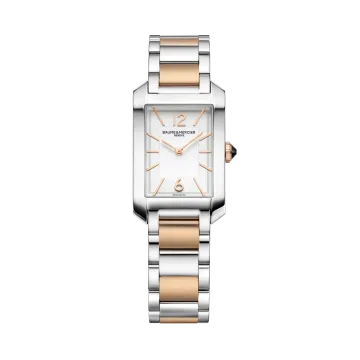 Baume & Mercier Hampton rektangulær dameklokke med quartzverk, hvit skive og kasse og lenke i PVD-belagt stål.