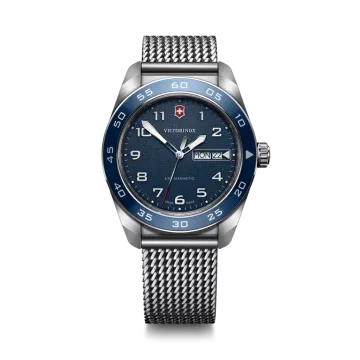 Victorinox Swiss Army Quartz pen herreklokke med blå skive og kasse og meshlenke i stål. 100 meter vanntett.